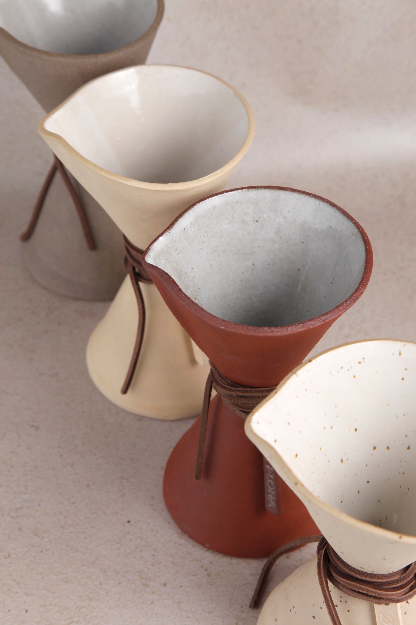 Kōhī, the poor over coffee maker in red clay
