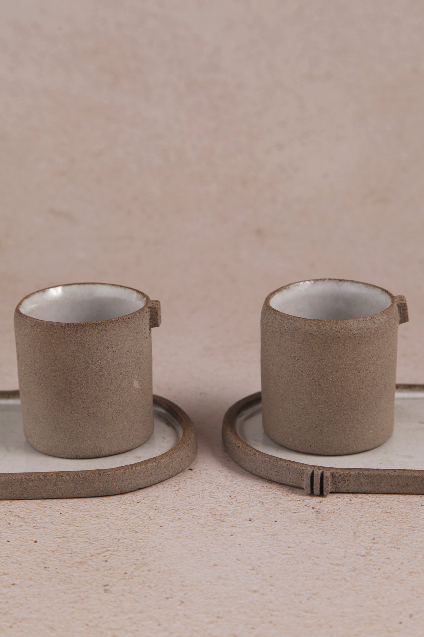 Tiny tray in salt & pepper color - cup and saucer